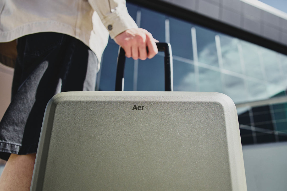 Suitcases – Aer