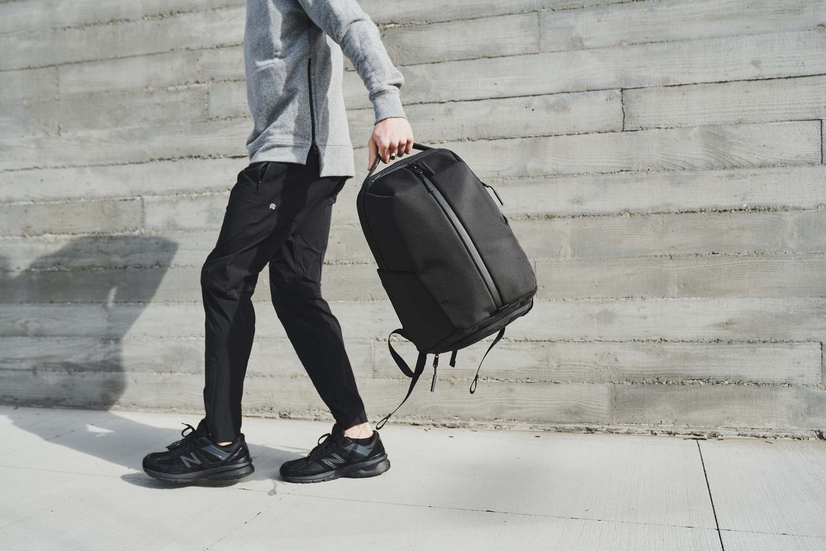 Pouches – Aer